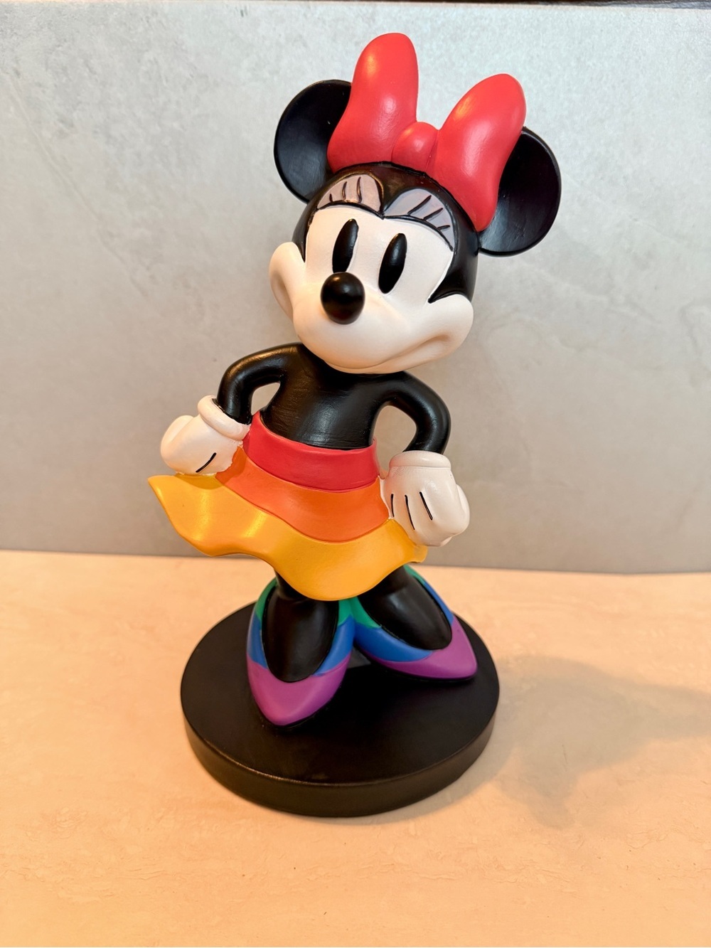 Disney Pride Minnie Mouse Rainbow Figurine Statue 10” Limited Edition New